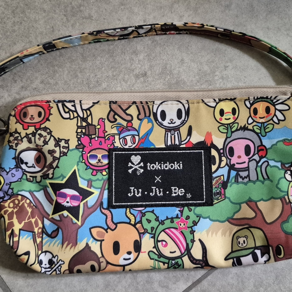 Jujube Medium Pouch From Be Set In Animalia